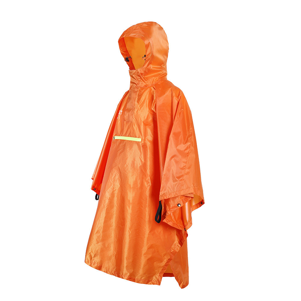 Outdoor Poncho: Durable Preparedness Gear for Camping and Mountaineering